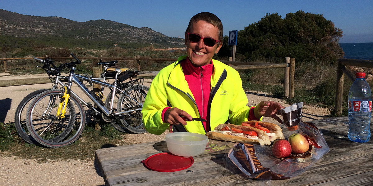 Picnic sulla spiaggia del Pebret a Peniscola