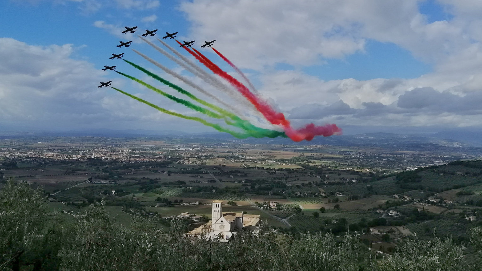 frecce tricolori assisi panorama