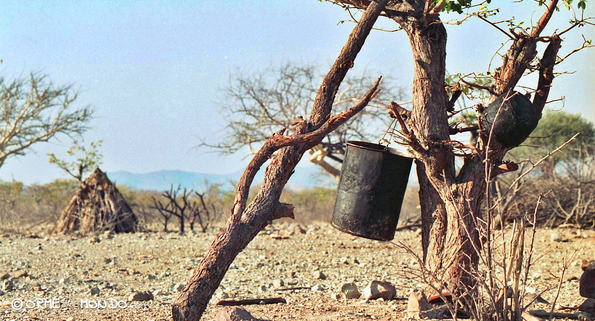 Un villaggio Himba nei pressi di Okanguati
